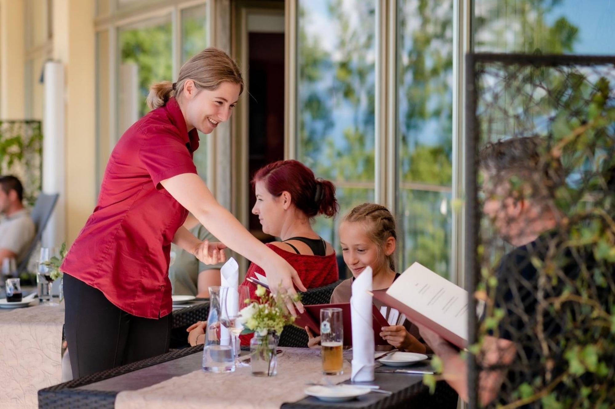 Hotel Viktor Viktorsberg Екстериор снимка